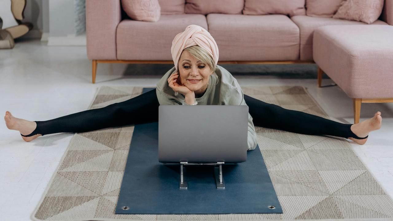 Deskercise: How To Keep Yourself Moving In The Office